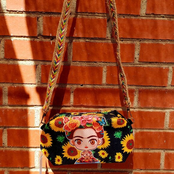 BNWT ARTESANTA Sunflower Frida Kahlo (OS) black / yellow shoulder strap - Picture 2 of 6